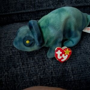 Original Beanie Baby Rainbow 1997 in Iggy fabric